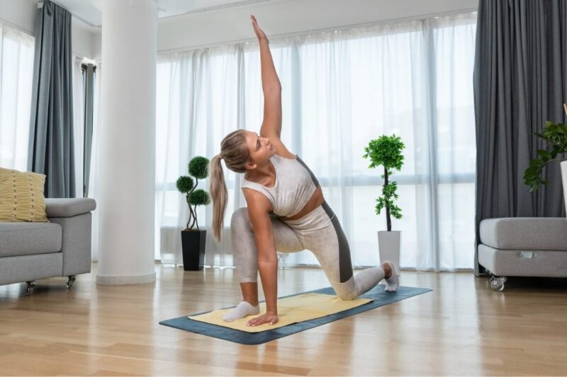 11 exercícios de pilates para fazer em casa