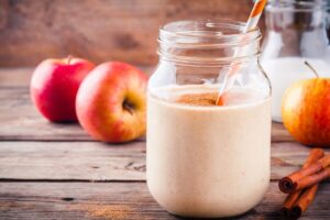 5 receitas de shakes veganos ricos em proteínas