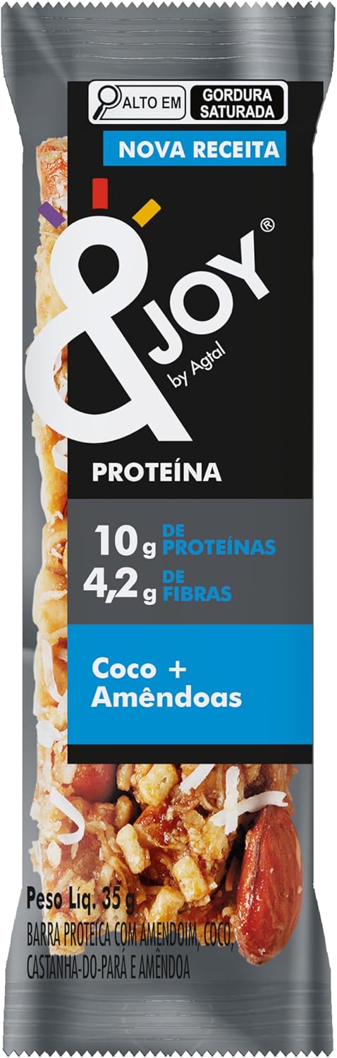 Imagem frontal da barra de proteína em fundo branco e limpo.