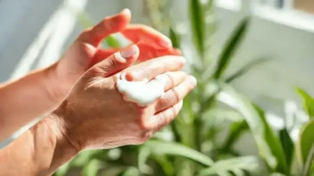 Hidratantes Caseiros: Guia de Uso Regular e Cuidados para Efeitos Desejados