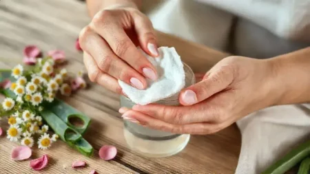 Alternativa Suave: Como o Tônico Caseiro Substitui Produtos Abrasivos