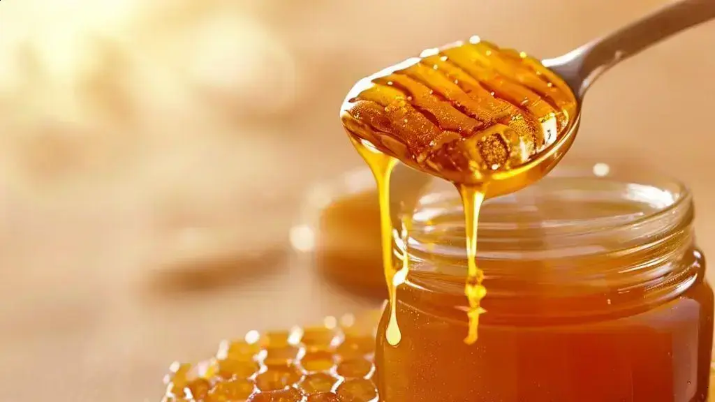 O papel do mel na hidratação natural